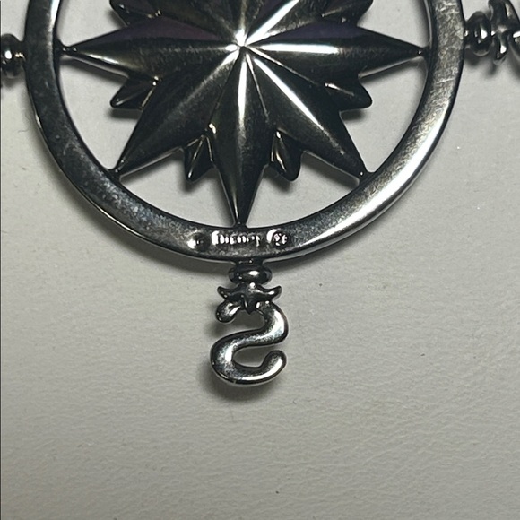 Disney Pirates 🏴‍☠️ of the Caribbean Compass Swarovski Necklace - Picture 7 of 9